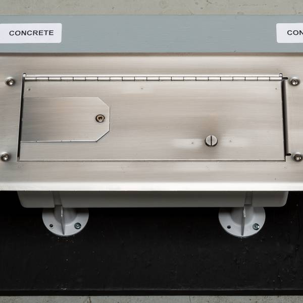 CONCRETE DECK VERSATILE GAS PLUG™ Burnaby Manufacturing Ltd.
